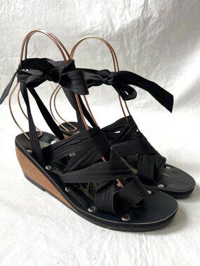 Mohop sandals Mid Wedge Thong Ribbon womens 7 black brown wood vegan tie lace up
